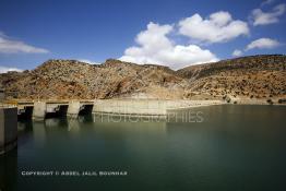 Image du Maroc Professionnelle de  Le Barrage Allal Al Fassi est situé dans la Province de Sefrou sur Oued Sebou avec un volume de stockage de 63.7 Mm3, il contrôle un bassin versant de 5.400 km2. Ce Barrage a été mis en service en 1990. But de l'ouvrage  production d'électricité, irrigation et protection contre les crues, Jeudi 8 septembre 2005. (Photo / Abdeljalil Bounhar) 